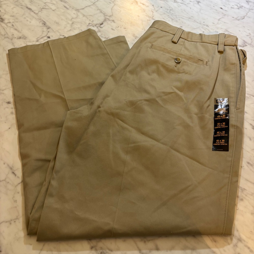 NWT The Foundry Big & Tall Mens Khaki Chino Pants 42x30 FlatFront ComfortStretch